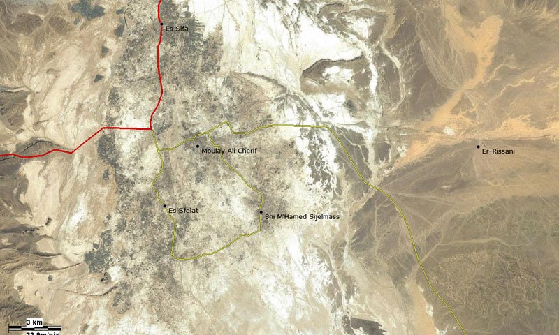 Overlay vector map and satellite view